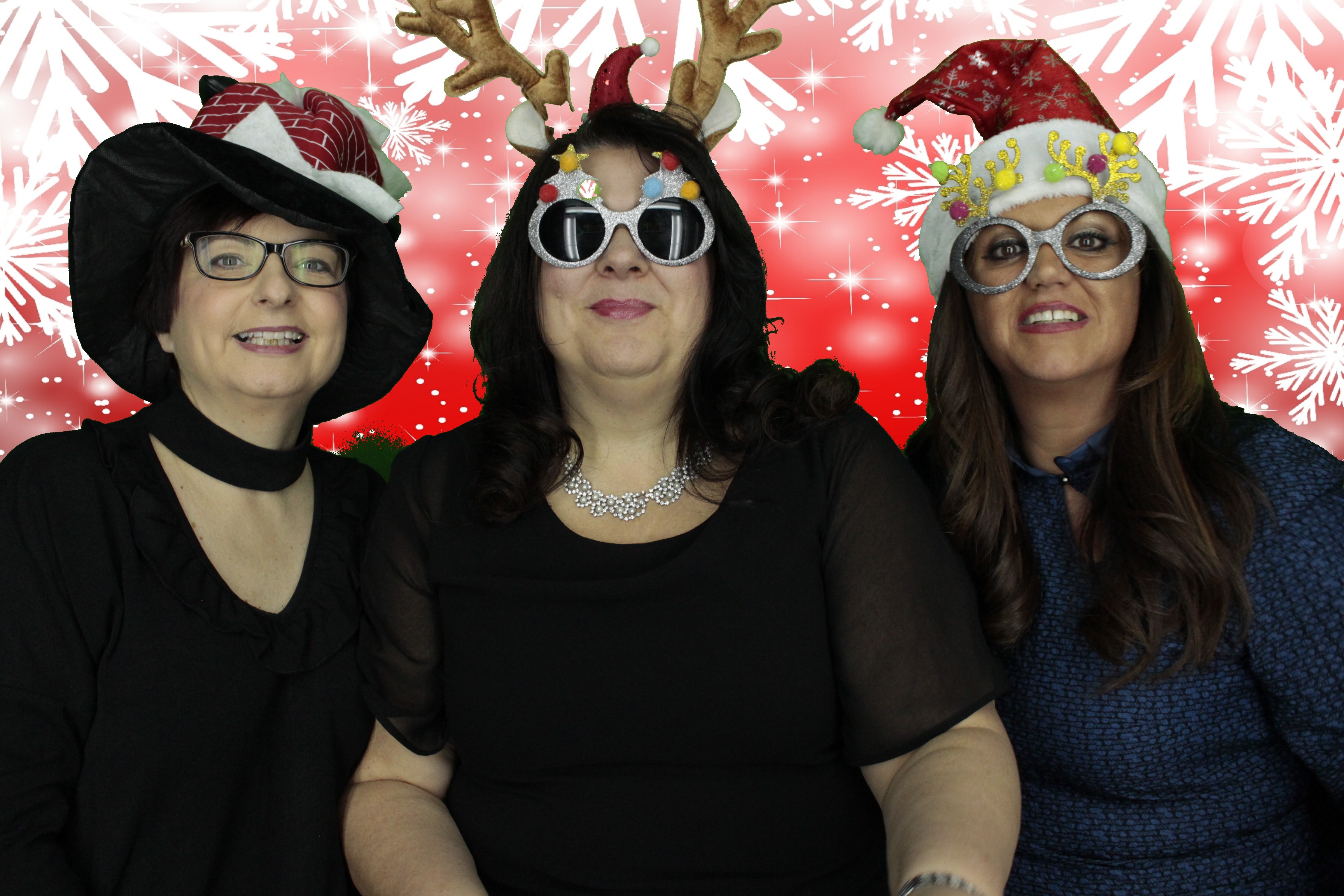 Silvermere Christmas Party | View more photos from the event at gallery.myphotoboothexperience.co.uk/u/MyPhotoBoothExperienceLtd/Silvermere-Christmas-Party-3